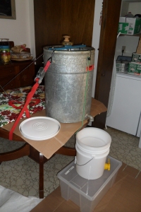 extractor and strainer bucket